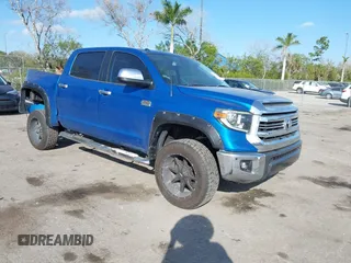 2017 Toyota Tundra 2WD Platinum with VIN 5TFGW5F1XHX225751, listed as a IAAI auction lot 41536231 with 159,962 mi miles. Bid and sale history available at carsss.com. Image 1.