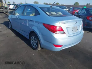 2012 Hyundai Accent GLS z VIN KMHCT4AEXCU231860, wystawiony jako IAAI lot #42138577 z przebiegiem 180 265 mil mil oraz . Historia ofert i sprzedaży dostępna na DreamBid. Obrazek 3.