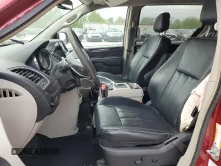 2014 Chrysler Town & Country Touring z VIN 2C4RC1BG4ER343289, wystawiony jako Copart lot #56575575 z przebiegiem 180 403 mil mil oraz Szkoda całkowita • Salvage title. Historia ofert i sprzedaży dostępna na DreamBid. Obrazek 7.