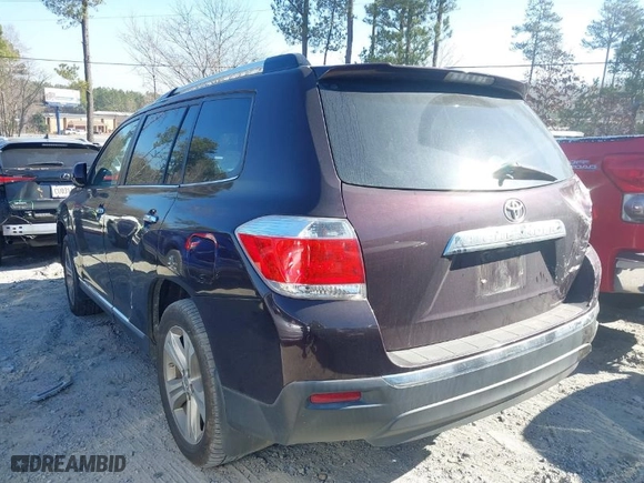 2013 Toyota Highlander Limited with VIN 5TDDK3EH8DS261746, listed as a IAAI auction lot 41660536 with 134,894 mi miles. Bid and sale history available at carsss.com. Image 14.