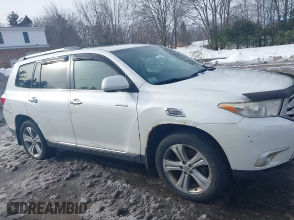2011 Toyota Highlander Limited with VIN 5TDDK3EH5BS083808, listed as a IAAI auction lot 41559005 with 232,785 mi miles and . Bid and sale history available at DreamBid. Image 13.