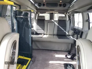 2018 GMC Savana Cargo Van with VIN 1GTW7AFG9J1326617, listed as a Copart auction lot 44712185 with 32,996 mi miles and Salvage Title. Bid and sale history available at carsss.com. Image 10.