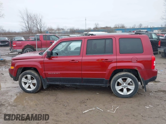 2013 Jeep Patriot Limited z VIN 1C4NJRCB8DD222448, wystawiony jako IAAI lot #41920302 z przebiegiem 177 959 mil mil oraz . Historia ofert i sprzedaży dostępna na DreamBid. Obrazek 14.