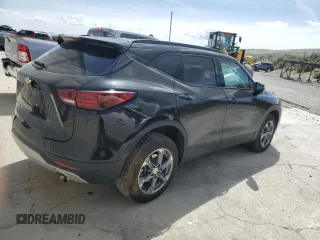 2024 Chevrolet Blazer LT z VIN 3GNKBJR40RS178941, wystawiony jako Copart lot #53538185 z przebiegiem 27 969 mil mil oraz Czysty tytuł • Clean title. Historia ofert i sprzedaży dostępna na DreamBid. Obrazek 3.
