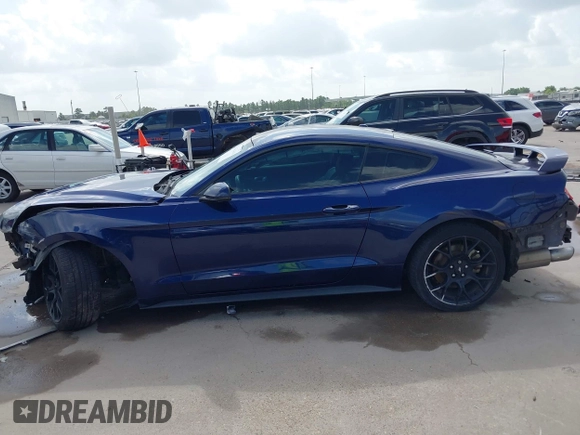 2018 Ford Mustang EcoBoost z VIN 1FA6P8TH0J5104312, wystawiony jako IAAI lot #42532806 z przebiegiem 87 564 mil mil oraz . Historia ofert i sprzedaży dostępna na DreamBid. Obrazek 15.