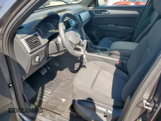 2020 Volkswagen Atlas S with VIN 1V2AC2CAXLC220453, listed as a Copart auction lot 52921805 with 28,237 mi miles and Clean title. Bid and sale history available at DreamBid. Image 7.