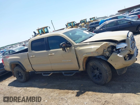 2017 Toyota Tacoma SR5 with VIN 3TMDZ5BN7HM032823, listed as a IAAI auction lot 41996067 with 109,344 mi miles and . Bid and sale history available at DreamBid. Image 14.