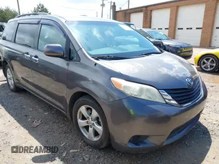 2013 Toyota Sienna LE AAS с VIN 5TDKK3DC0DS386298, выставлен на аукционе IAAI как лот 42322726 с пробегом 175 193 миль миль и . История ставок и продаж доступна на DreamBid. Изображение 1.