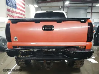 2000 Chevrolet Silverado 1500 LS with VIN 2GCEK19T6Y1315534, listed as a Copart auction lot 41750145 with 164,363 mi miles and Salvage Title. Bid and sale history available at carsss.com. Image 6.
