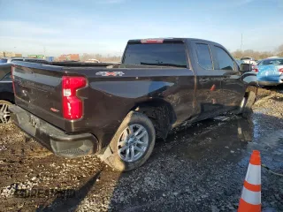 2019 Chevrolet Silverado 1500 RST with VIN 1GCRYEEK2KZ283202, listed as a Copart auction lot 89362205 with 111,596 mi miles and Salvage Title. Bid and sale history available at DreamBid. Image 3.