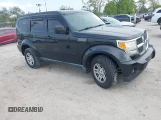 2011 Dodge Nitro SE z VIN 1D4PU2GK8BW599237, wystawiony jako IAAI lot #42287742 z przebiegiem 176 187 mil mil oraz . Historia ofert i sprzedaży dostępna na DreamBid. Obrazek 1.