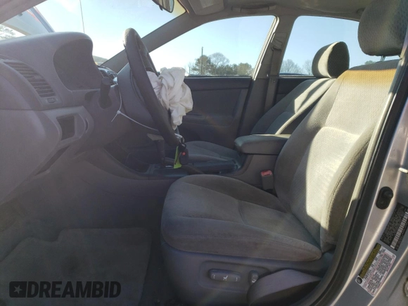 2004 Toyota Camry LE with VIN 4T1BE32KX4U841134, listed as a Copart auction lot 48545975 with 173,697 mi miles and Salvage Title. Bid and sale history available at DreamBid. Image 7.