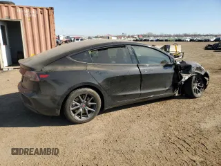 2018 Tesla Model 3 Long Range Battery with VIN 5YJ3E1EA5JF038770, listed as a Copart auction lot 48828985 with 116,641 mi miles and Salvage Title. Bid and sale history available at DreamBid. Image 3.