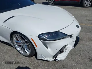 2020 Toyota GR Supra 3.0 with VIN WZ1DB4C09LW031264, listed as a IAAI auction lot 42021484 with 27,343 mi miles. Bid and sale history available at carsss.com. Image 6.
