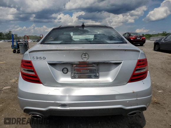2013 Mercedes-Benz C 350 с VIN WDDGJ5HB5DG151711, выставлен на аукционе Copart как лот 56459235 с пробегом 67 714 миль миль и Списание • Salvage title. История ставок и продаж доступна на DreamBid. Изображение 6.