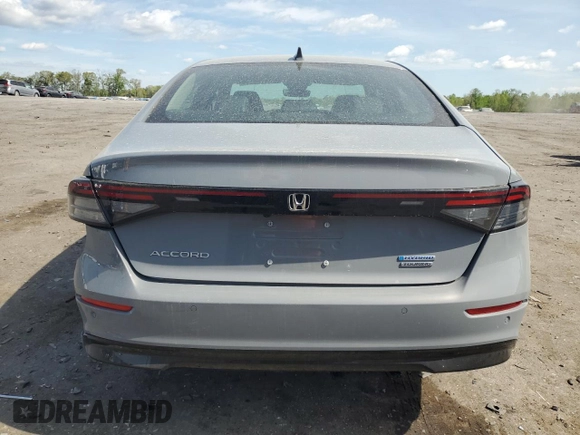 2024 Honda Accord Touring z VIN 1HGCY2F80RA079676, wystawiony jako Copart lot #53494695 z przebiegiem 23 378 mil mil oraz Szkoda całkowita • Salvage title. Historia ofert i sprzedaży dostępna na DreamBid. Obrazek 6.