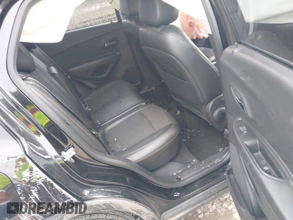2019 Chevrolet Trax LT with VIN KL7CJLSB1KB848693, listed as a IAAI auction lot 41984020 with 67,000 mi miles and . Bid and sale history available at carsss.com. Image 8.