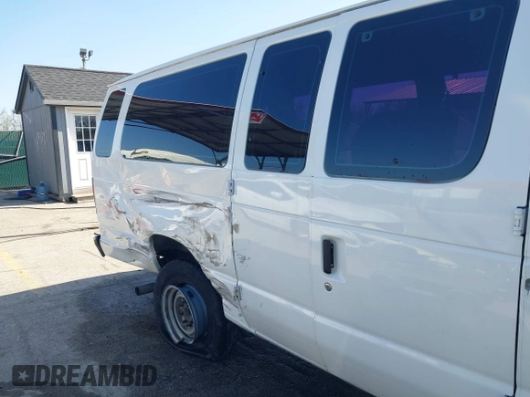 2013 Ford Econoline Passenger XL with VIN 1FBSS3BL5DDA58538, listed as a IAAI auction lot 41918651 with 141,471 mi miles and . Bid and sale history available at DreamBid. Image 6.