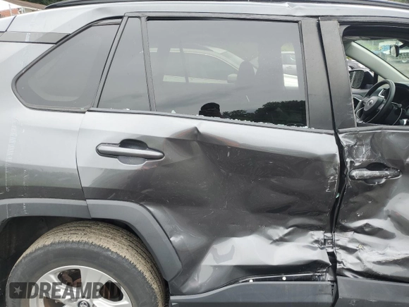 2019 Toyota RAV4 XLE with VIN 2T3P1RFVXKC026527, listed as a Copart auction lot 63665935 with 61,056 mi miles and Salvage title. Bid and sale history available at DreamBid. Image 11.