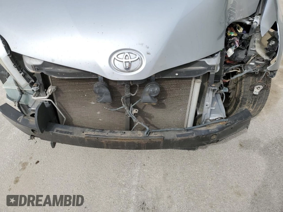 2012 Toyota Sienna XLE with VIN 5TDDK3DCXCS037172, listed as a Copart auction lot 48999165 with 0 mi miles and Salvage Title. Bid and sale history available at carsss.com. Image 13.