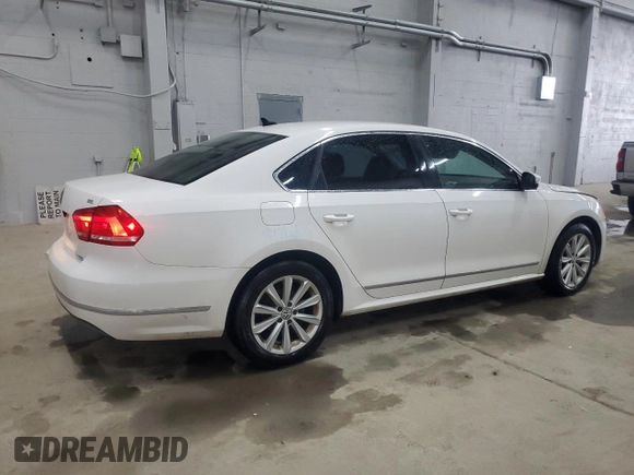2013 Volkswagen Passat SEL Premium z VIN 1VWCP7A30DC100014, wystawiony jako Copart lot #55271515 z przebiegiem 139 484 mil mil oraz Szkoda całkowita • Salvage title. Historia ofert i sprzedaży dostępna na DreamBid. Obrazek 3.