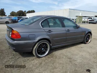 2001 BMW 3 Series 330i with VIN WBAAV53491JS94329, listed as a Copart auction lot 50271435 with 0 mi miles and Salvage Title. Bid and sale history available at carsss.com. Image 3.