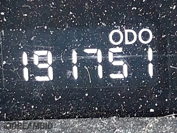 2010 Lexus RX 350 z VIN 2T2BK1BA5AC070076, wystawiony jako IAAI lot #41656317 z przebiegiem 191 751 mil mil oraz . Historia ofert i sprzedaży dostępna na DreamBid. Obrazek 15.