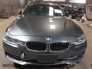 2018 BMW 3 Series 330i xDrive with VIN WBA8D9G54JNU72698, listed as a IAAI auction lot 41326965 with 81,988 mi miles. Bid and sale history available at carsss.com. Image 6.