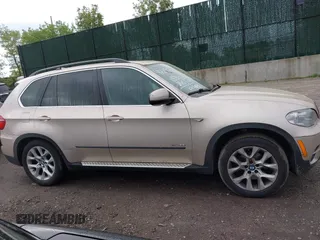 2013 BMW X5 xDrive35i z VIN 5UXZV4C58DL993516, wystawiony jako IAAI lot #42192619 z przebiegiem 153 840 mil mil oraz . Historia ofert i sprzedaży dostępna na DreamBid. Obrazek 13.