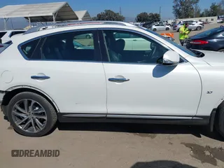 2017 Infiniti QX50 with VIN JN1BJ0RPXHM389985, listed as a IAAI auction lot 42002390 with 29,133 mi miles. Bid and sale history available at carsss.com. Image 14.