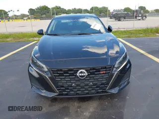 2024 Nissan Altima SR z VIN 1N4BL4CV0RN372815, wystawiony jako IAAI lot #42436563 z przebiegiem 35 231 mil mil oraz . Historia ofert i sprzedaży dostępna na DreamBid. Obrazek 12.
