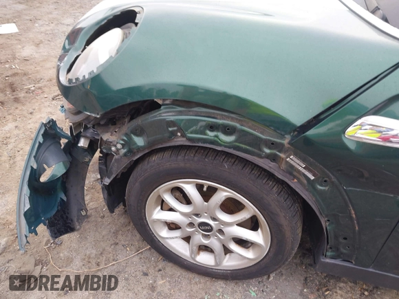 2015 MINI Hardtop 4 Door S with VIN WMWXU3C5XF2B59066, listed as a IAAI auction lot 40900773 with 14,618 mi miles and . Bid and sale history available at DreamBid. Image 20.