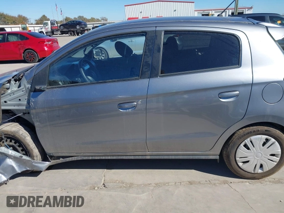 2021 Mitsubishi Mirage ES z VIN ML32AUHJ5MH012925, wystawiony jako IAAI lot #40912982 z przebiegiem 33 912 mil mil oraz . Historia ofert i sprzedaży dostępna na DreamBid. Obrazek 14.