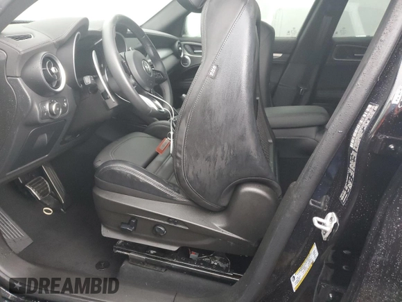 2024 Alfa Romeo Stelvio Veloce z VIN ZASPAKBNXR7D76183, wystawiony jako Copart lot #74106334 z przebiegiem Nie podano mil oraz Nie do naprawy • Non repairable. Historia ofert i sprzedaży dostępna na DreamBid. Obrazek 7.