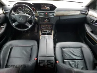 2010 Mercedes-Benz E 350 Luxury with VIN WDDHF5GB6AA101681, listed as a Copart auction lot 57310455 with 141,584 mi miles and Salvage title. Bid and sale history available at DreamBid. Image 8.