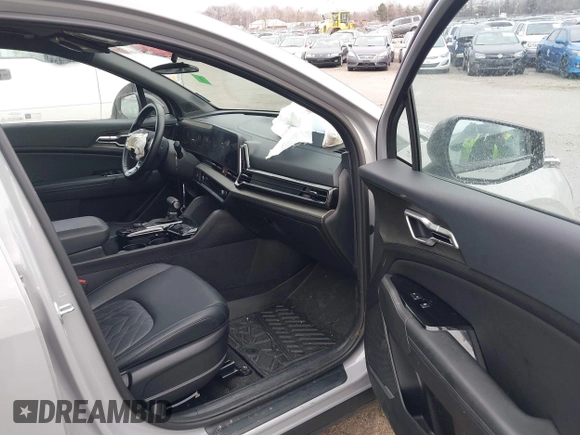 2024 Kia Sportage X-Line with VIN 5XYK6CDF6RG165047, listed as a IAAI auction lot 41467062 with 11,137 mi miles and . Bid and sale history available at carsss.com. Image 5.
