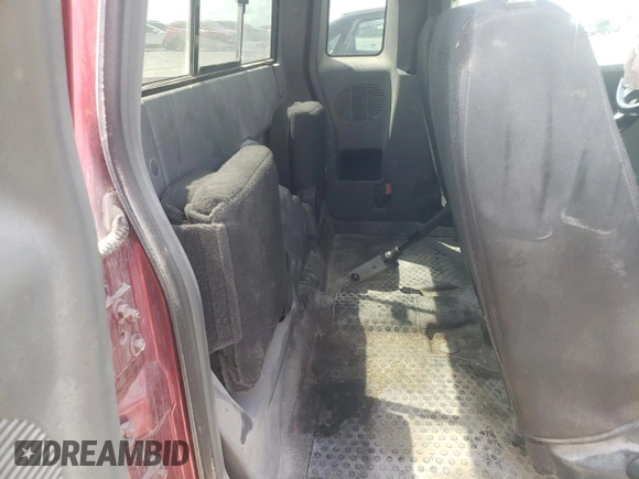 2010 Ford Ranger XLT z VIN 1FTKR4EE3APA70305, wystawiony jako Copart lot #61850725 z przebiegiem 174 677 mil mil oraz Szkoda całkowita • Salvage title. Historia ofert i sprzedaży dostępna na DreamBid. Obrazek 10.