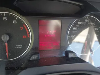 2009 Audi A4 Premium z VIN WAUVF78K49A177500, wystawiony jako IAAI lot #42466678 z przebiegiem 142 271 mil mil oraz . Historia ofert i sprzedaży dostępna na DreamBid. Obrazek 7.