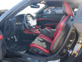 2024 Nissan Z Performance z VIN JN1BZ4BH5RM360429, wystawiony jako Copart lot #84402324 z przebiegiem 10 263 mil mil oraz Szkoda całkowita • Salvage title. Historia ofert i sprzedaży dostępna na DreamBid. Obrazek 7.