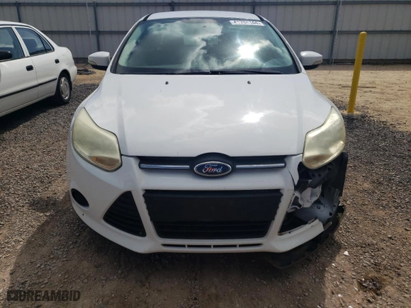 2014 Ford Focus SE with VIN 1FADP3F26EL230760, listed as a Copart auction lot 41704144 with 98,950 mi miles and Non Repairable. Bid and sale history available at carsss.com. Image 5.