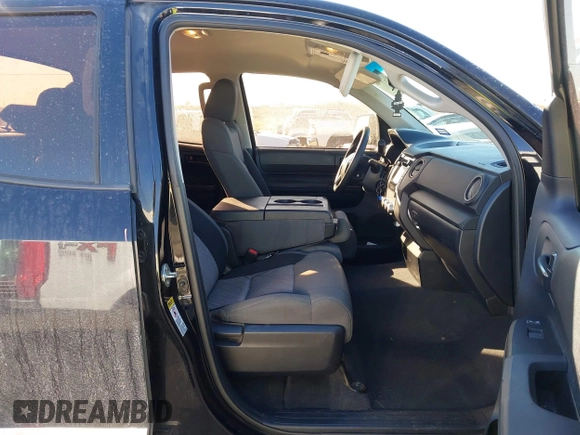 2014 Toyota Tundra 4WD Truck SR with VIN 5TFUM5F17EX051674, listed as a IAAI auction lot 41296906 with 140,782 mi miles. Bid and sale history available at carsss.com. Image 5.