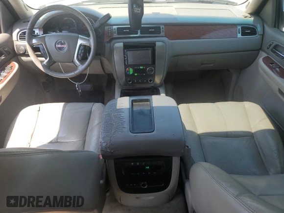 2007 GMC Yukon SLE with VIN 1GKFC13J77J129633, listed as a Copart auction lot 68467234 with 202,457 mi miles and Salvage Title. Bid and sale history available at carsss.com. Image 8.