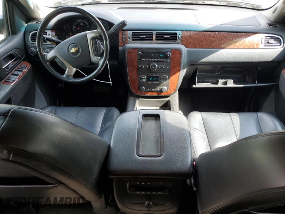 2013 Chevrolet Suburban LT with VIN 1GNSKJE78DR360611, listed as a Copart auction lot 61402685 with 170,864 mi miles and Salvage title. Bid and sale history available at DreamBid. Image 8.