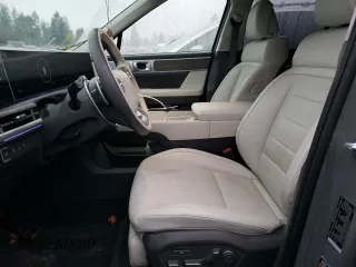 2024 Hyundai Santa Fe Hybrid Calligraphy with VIN 5NMP5DG15RH001177, listed as a Copart auction lot 83118544 with 11,757 mi miles and Salvage Title. Bid and sale history available at carsss.com. Image 7.