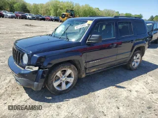 2015 Jeep Patriot Sport z VIN 1C4NJPBA1FD284404, wystawiony jako Copart lot #52178885 z przebiegiem 149 203 mil mil oraz Szkoda całkowita • Salvage title. Historia ofert i sprzedaży dostępna na DreamBid. Obrazek 1.
