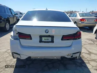 2023 BMW 5 Series 530e z VIN WBA13AG02PCM85786, wystawiony jako IAAI lot #41830816 z przebiegiem 44 695 mil mil oraz . Historia ofert i sprzedaży dostępna na DreamBid. Obrazek 17.
