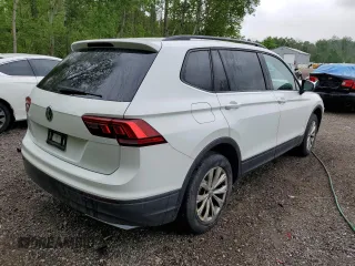2019 Volkswagen Tiguan S z VIN 3VV0B7AX4KM034250, wystawiony jako Copart lot #60025375 z przebiegiem 116 778 mil mil oraz Czysty tytuł • Clean title. Historia ofert i sprzedaży dostępna na DreamBid. Obrazek 3.