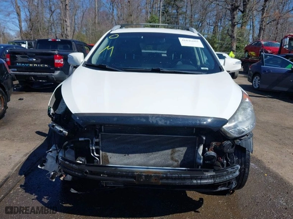 2013 Hyundai Tucson GLS with VIN KM8JU3AC6DU646866, listed as a IAAI auction lot 41846665 with 156,779 mi miles. Bid and sale history available at carsss.com. Image 13.