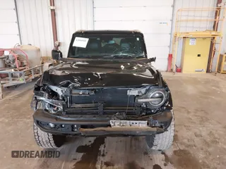 2022 Ford Bronco with VIN 1FMDE5DH0NLB06451, listed as a IAAI auction lot 42060509 with 55,624 mi miles and . Bid and sale history available at DreamBid. Image 6.