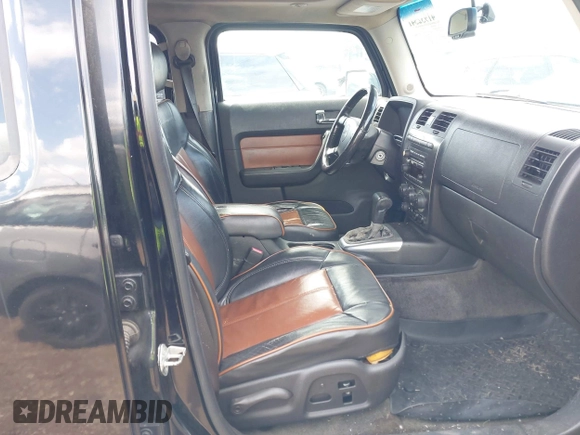 2006 Hummer H3 z VIN 5GTDN136068109909, wystawiony jako IAAI lot #41932541 z przebiegiem 236 737 mil mil oraz . Historia ofert i sprzedaży dostępna na DreamBid. Obrazek 5.